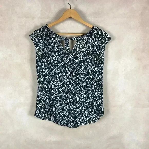 LC LAUREN CONRAD Black/White Floral Flutter Sleeve Top Size XS - Picture 2 of 5